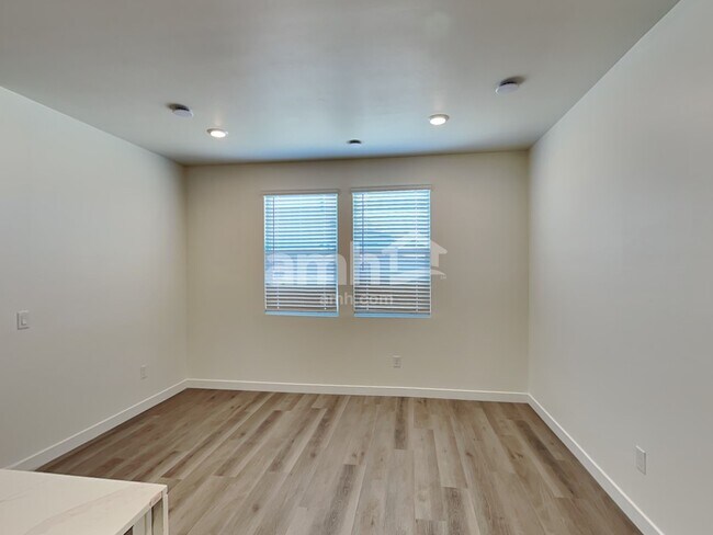 Foto del edificio - 6542 E Paseo Baranda