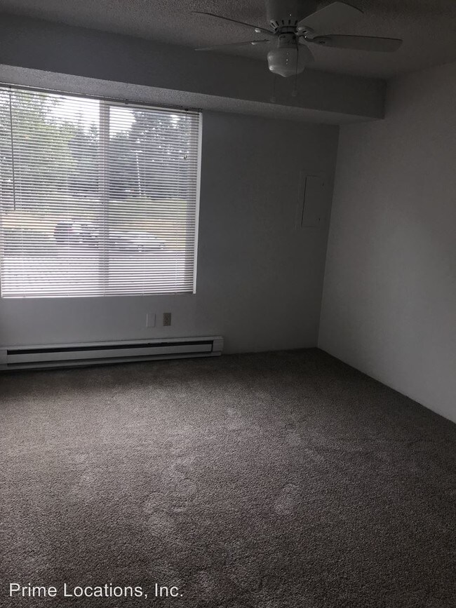 Foto del edificio - 7347-7345 Henderson Blvd SE