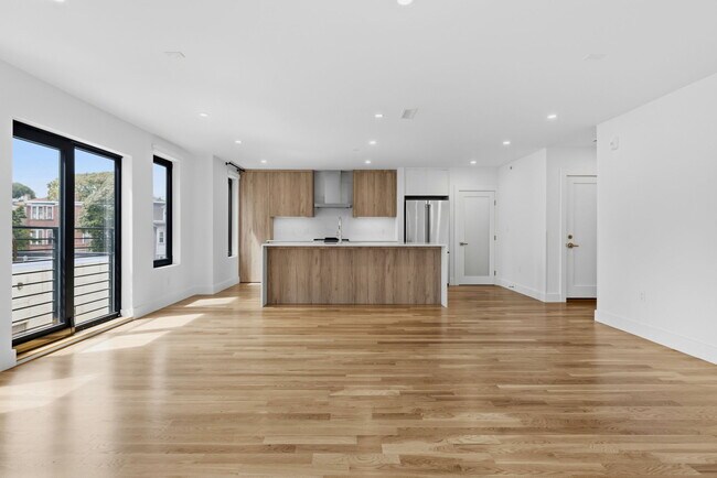 Building Photo - 6 Devine Wy