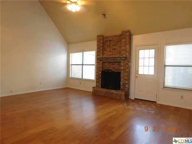 Building Photo - 346 Chaparral Creek Dr