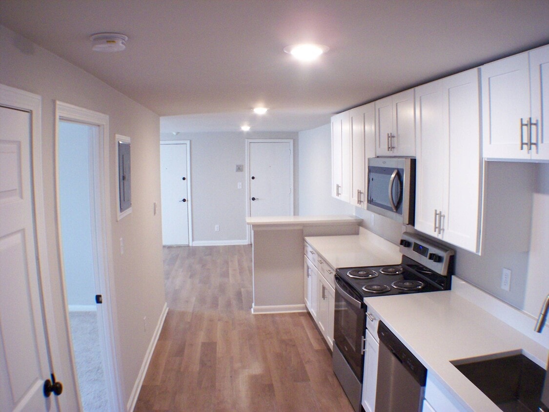 Dover Heights Apartments 117 Central St Acton, MA