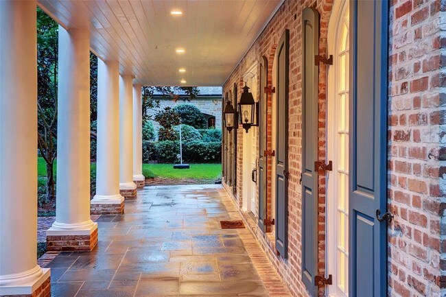 Building Photo - 41 Saddlebrook Ln