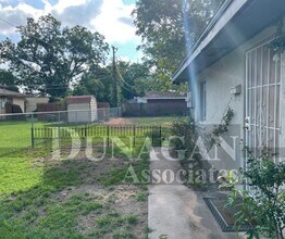 Building Photo - 912 Franklin St