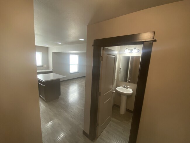 Foto del edificio - 3220 Savannah St