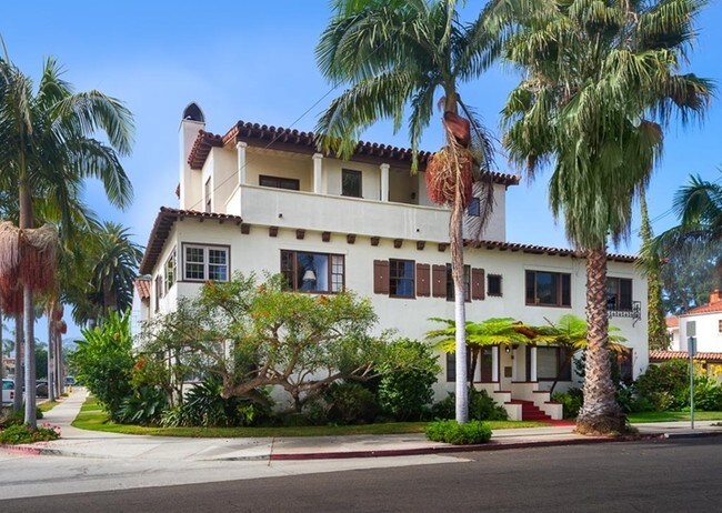 Foto principal - 103 Chapala St