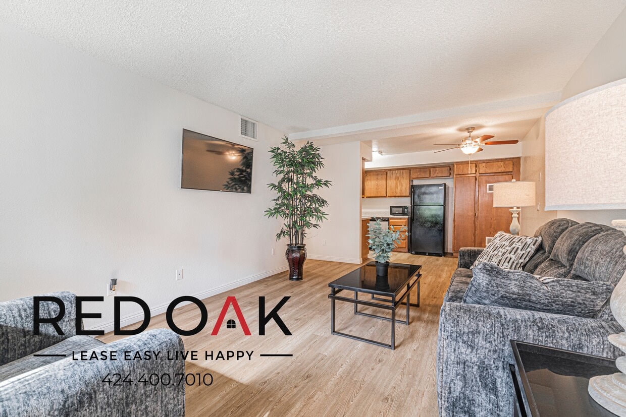 Foto principal - 6601 Victoria Ave
