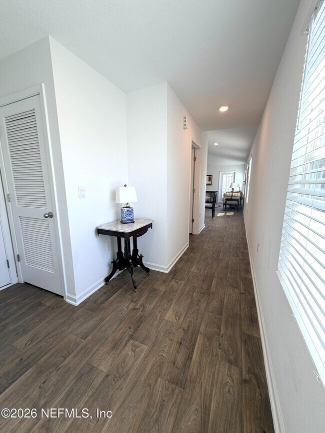 Building Photo - 2734 Oak Stream Dr