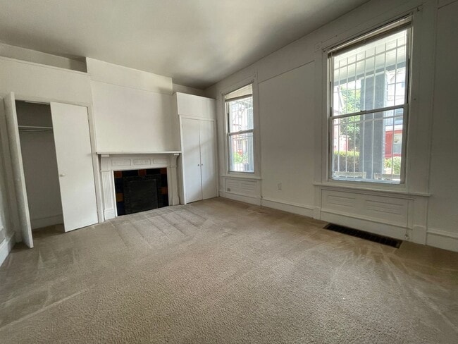 Building Photo - 212 Coltart Ave