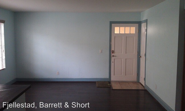 Building Photo - 3625 Grove St