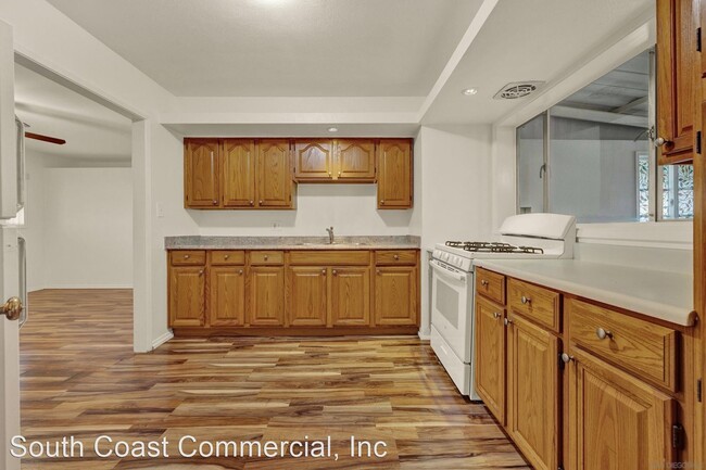 Building Photo - 2 br, 1 bath House - 3575 Ethan Allen Ave