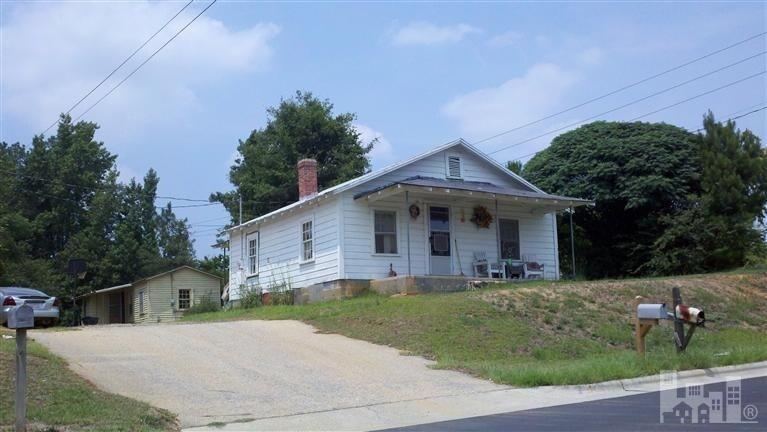 Primary Photo - 205 North Blvd