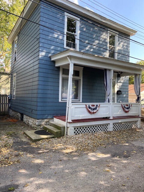 Foto principal - 806 S Grant Ave