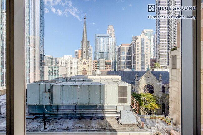 Foto del edificio - 8 E Huron St
