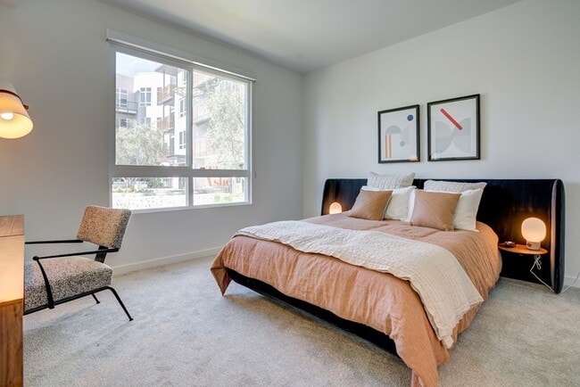 Building Photo - Simply Stunning Condo for Rent in Fremont!