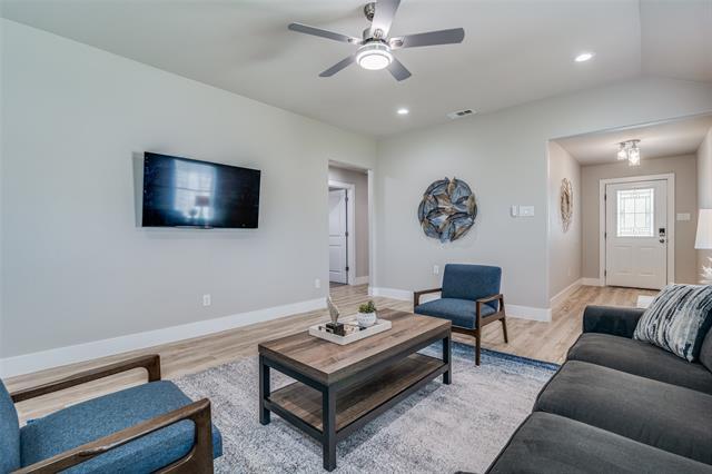 Foto del edificio - 2845 Oakdale St