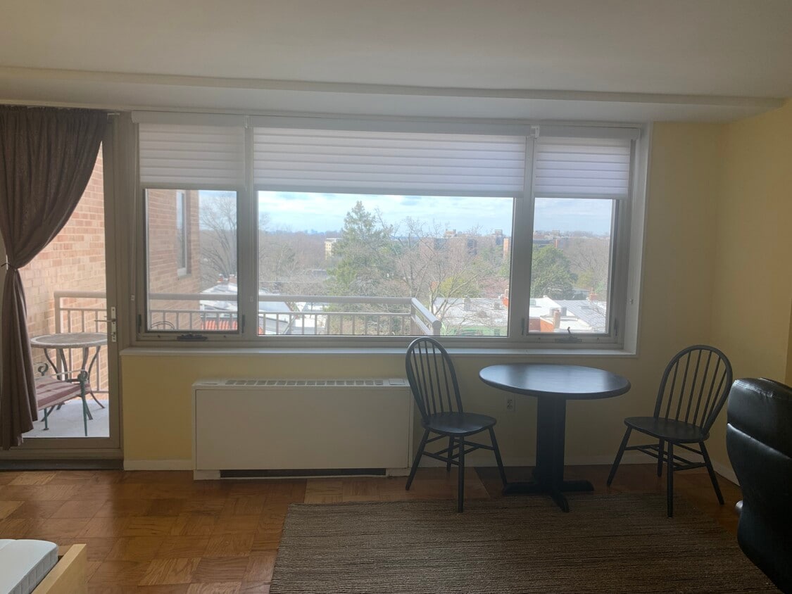 Photo - 2800 Wisconsin Ave NW (Washington, DC)