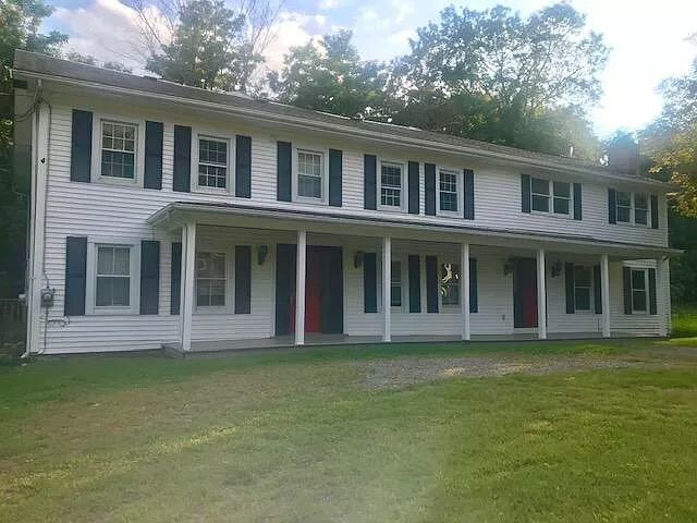 Foto principal - 308 Spring Lake Rd