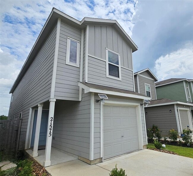 Building Photo - 21575 Carosella Dr