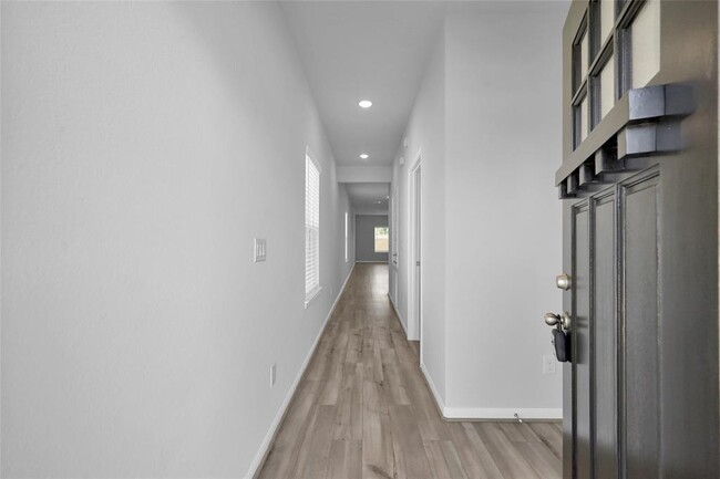 Building Photo - 8328 Bristlecone Pne Wy