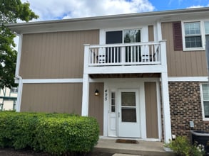 Building Photo - 425 Fernwood Ct