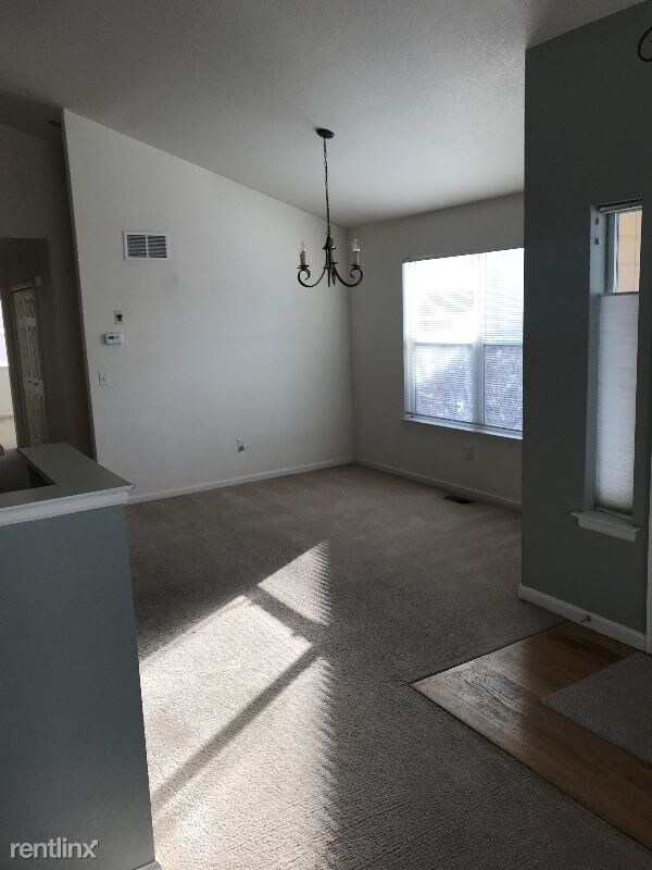 Foto del edificio - 2 br, 2 bath Townhome - 4056 Plum Creek Dr