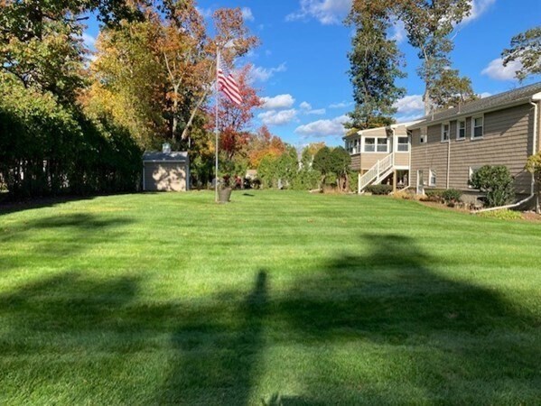 Foto del edificio - 59 Hobbs Brook Rd