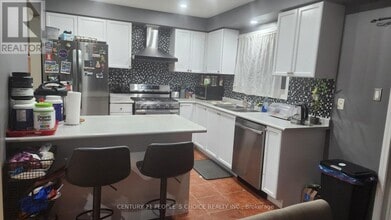 Building Photo - 328 Black Dr