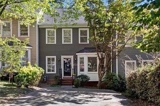 Building Photo - 1427 Old Virginia Ct SE