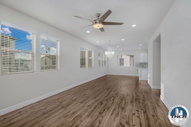 Building Photo - Luxury 4-Bedroom, 3.5-Bathroom Townhouse #28 in Santa Fe Springs