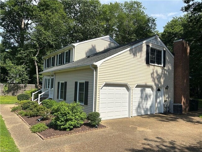 Building Photo - 203 Kenmar Dr