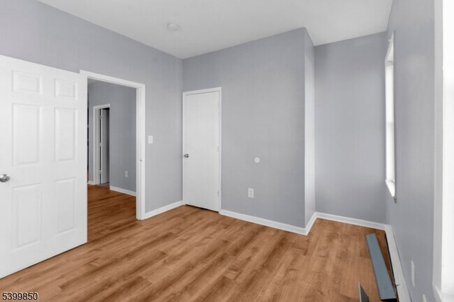 Foto del edificio - 95 1st St