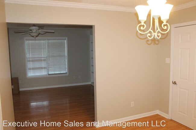 Building Photo - 3 br, 2 bath House - 205 Kelliwood Dr