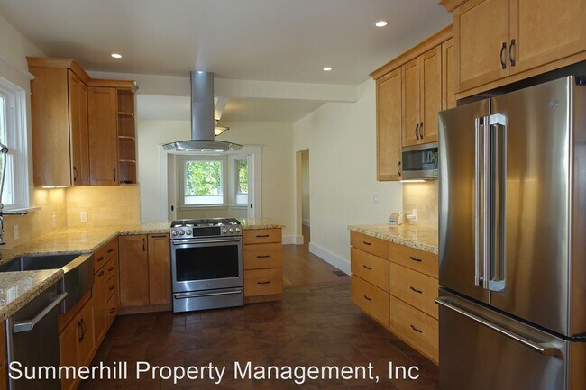 Foto del edificio - 3 br, 2.5 bath House - 471 S. Frances Street
