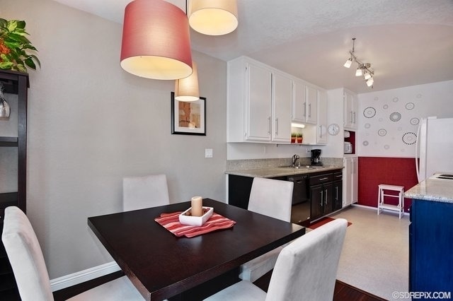 Building Photo - 5026 Collwood Way