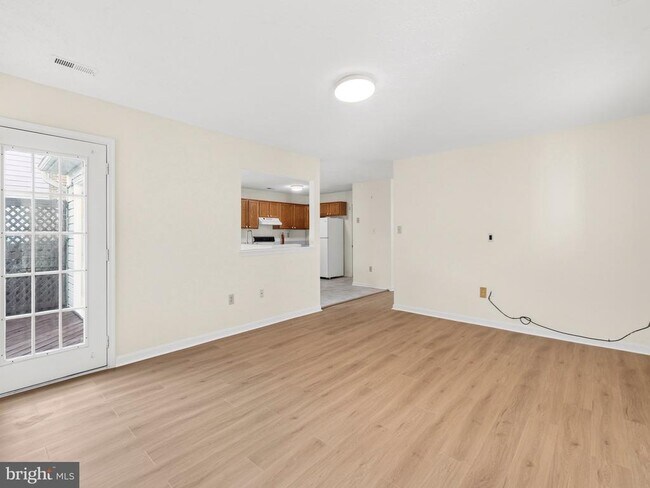 Foto del edificio - 6120 Gray Wolf Ct