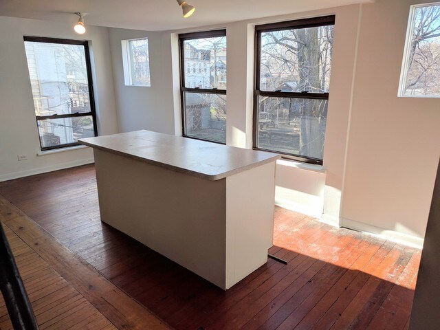 Foto del edificio - 814 W 19th St