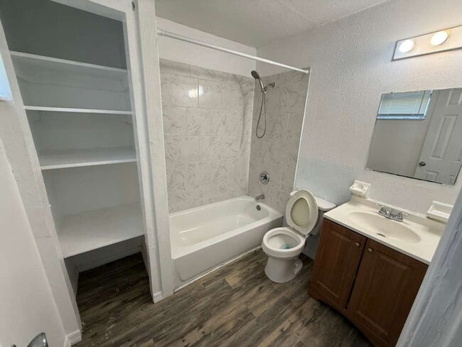 Foto del edificio - Cozy Plant City Bungalow