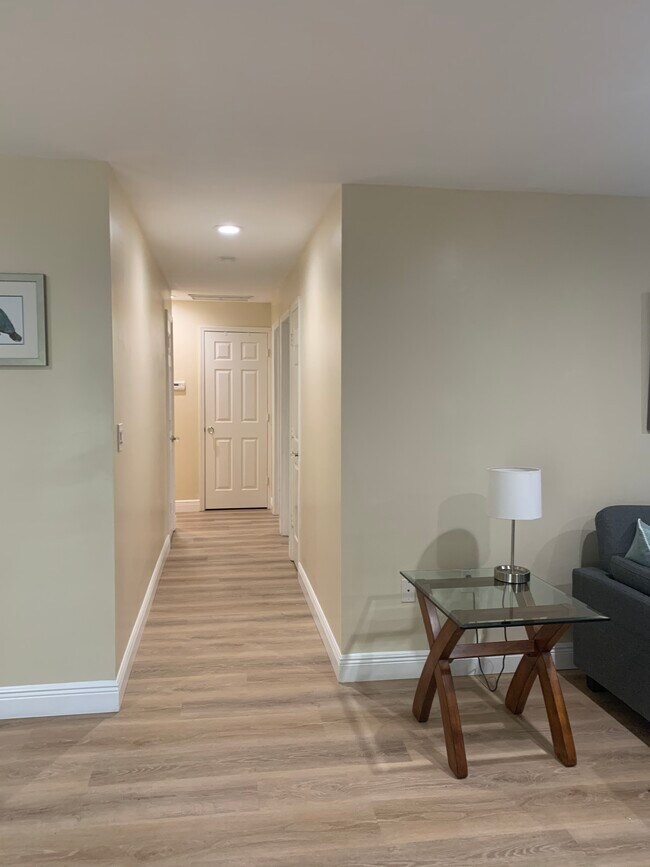 Foto del edificio - 1595 Curlew Ave