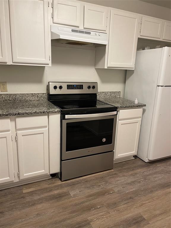 Foto del edificio - 522 Towne House Ln
