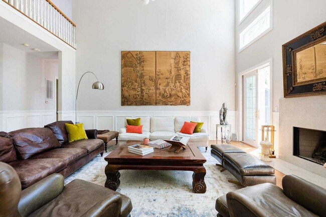 Foto del edificio - 19 Old School House Ln