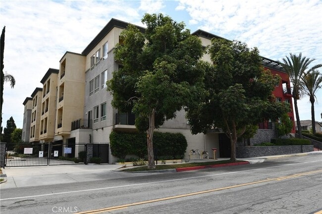 Photo - 2742 Cabrillo Ave Apartment