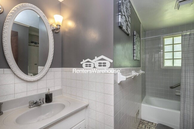 Building Photo - 11210 W 55th St