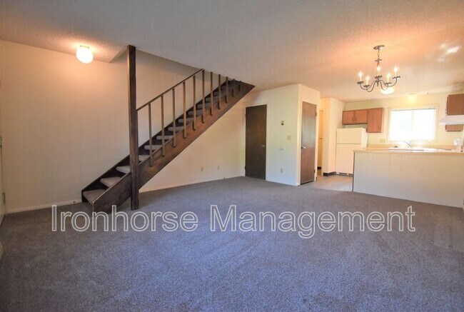 Foto del edificio - 530 North Rouse Avenue