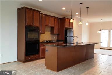 Foto del edificio - 21755 Harroun Terrace