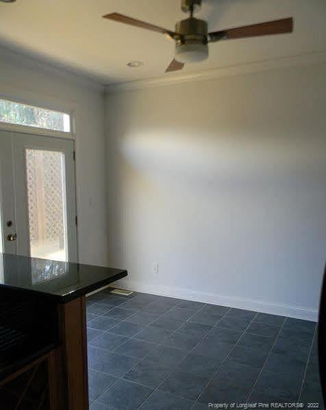 Building Photo - 212 Hinsdale Ave