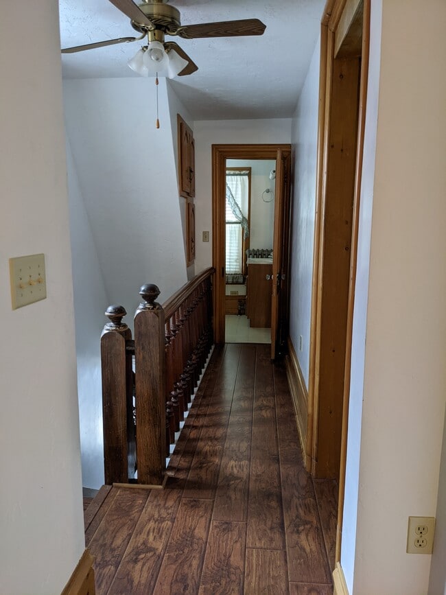 Hallway to bathroom and main bedroom - 11 Penn St