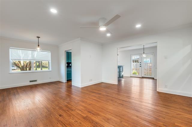 Foto del edificio - 7236 Wake Forrest Dr