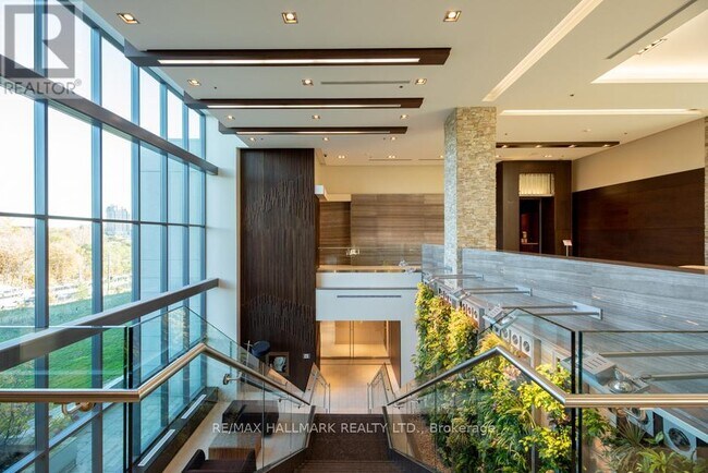 Photo du bâtiment - 35 Brian Peck Crescent