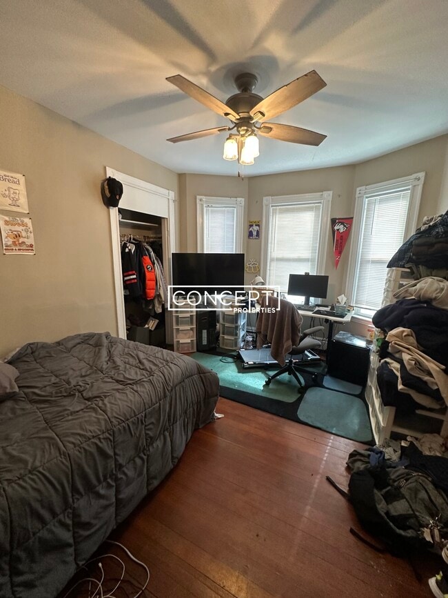 Foto del edificio - 6-A Sunset St. Unit 1