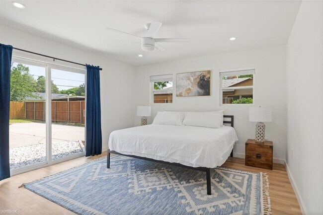 Foto del edificio - 3 br, 2 bath House - 2973 Selma Lane